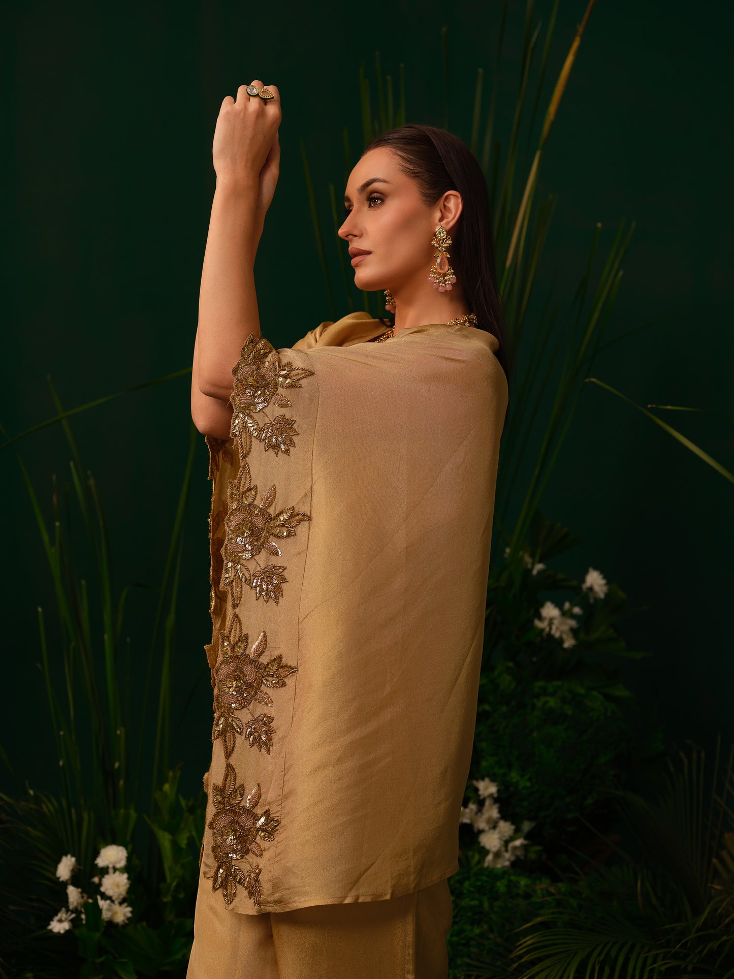 Akruti Kaftan Set