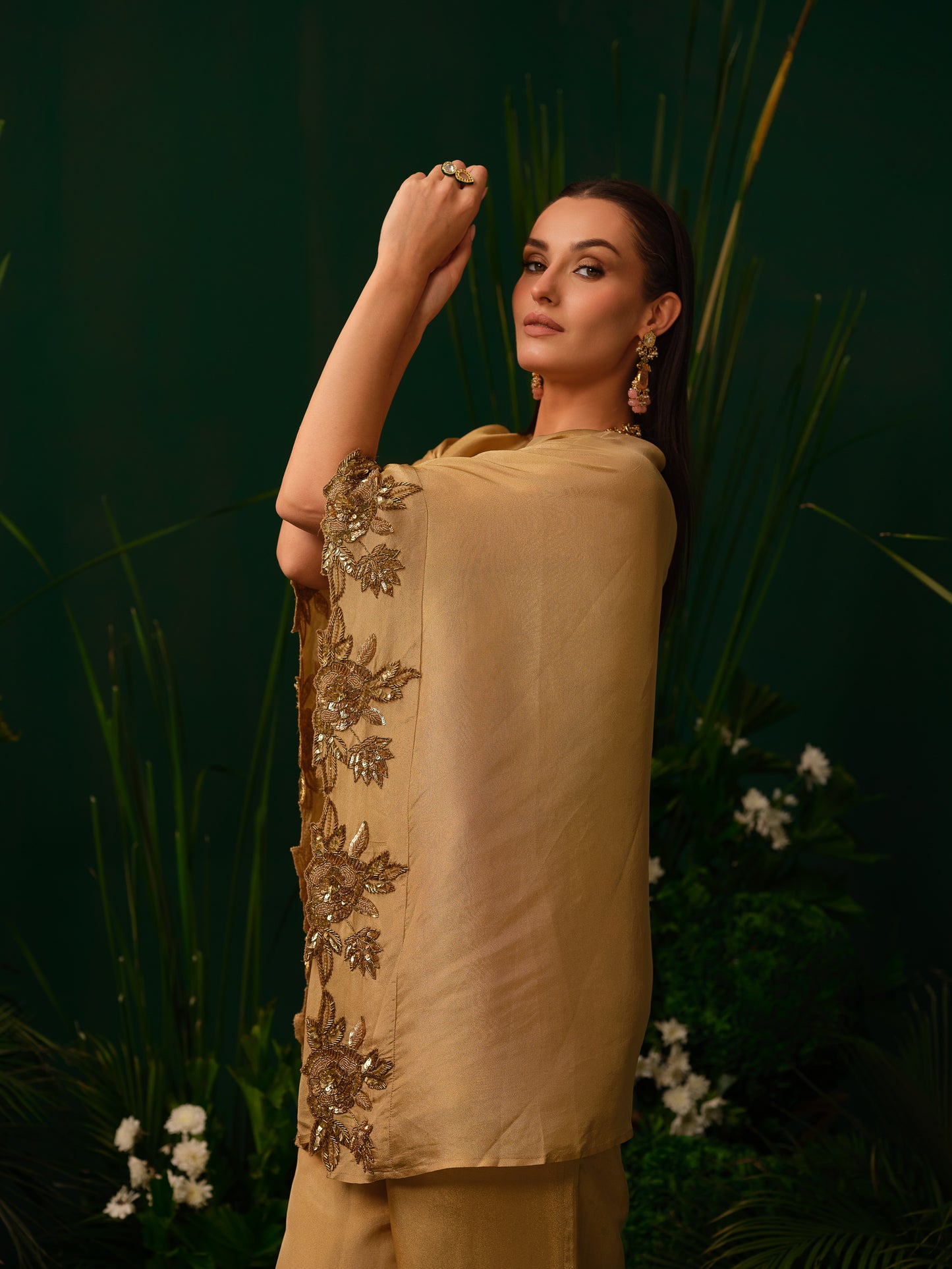 Akruti Kaftan Set