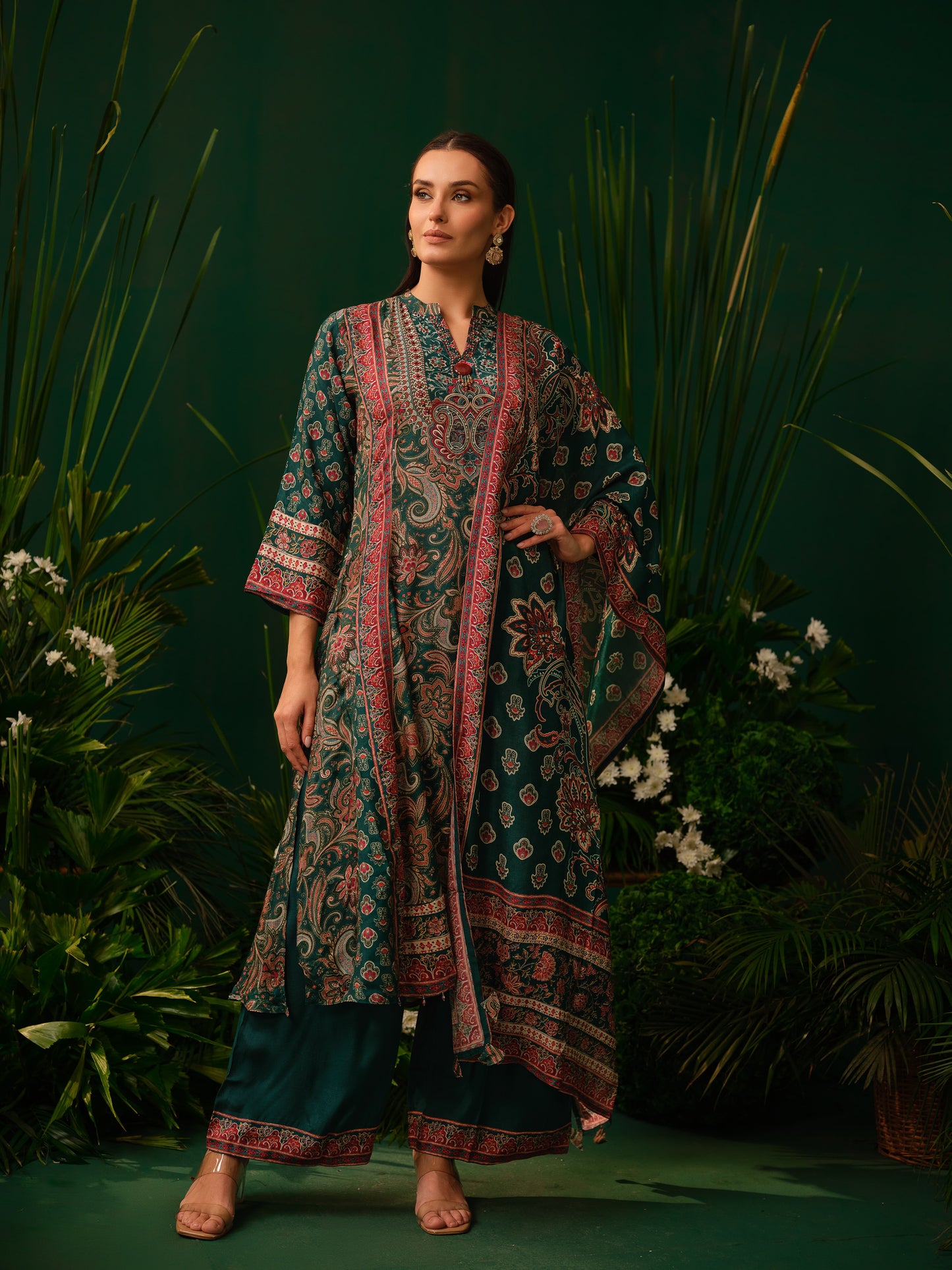Vasudha Paisley Kurta Set