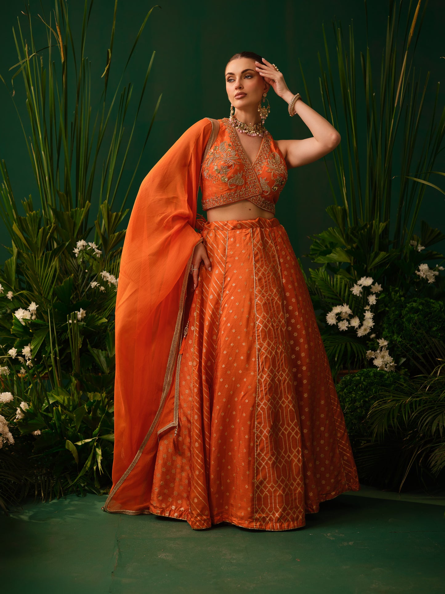 VIVA VASTRA