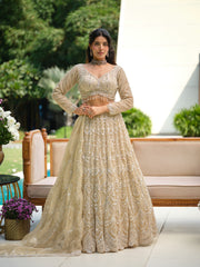 Royal Poise