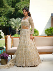 Royal Poise