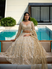 Royal Poise