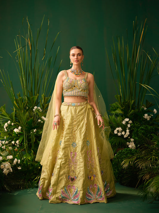 GLOW MAZE