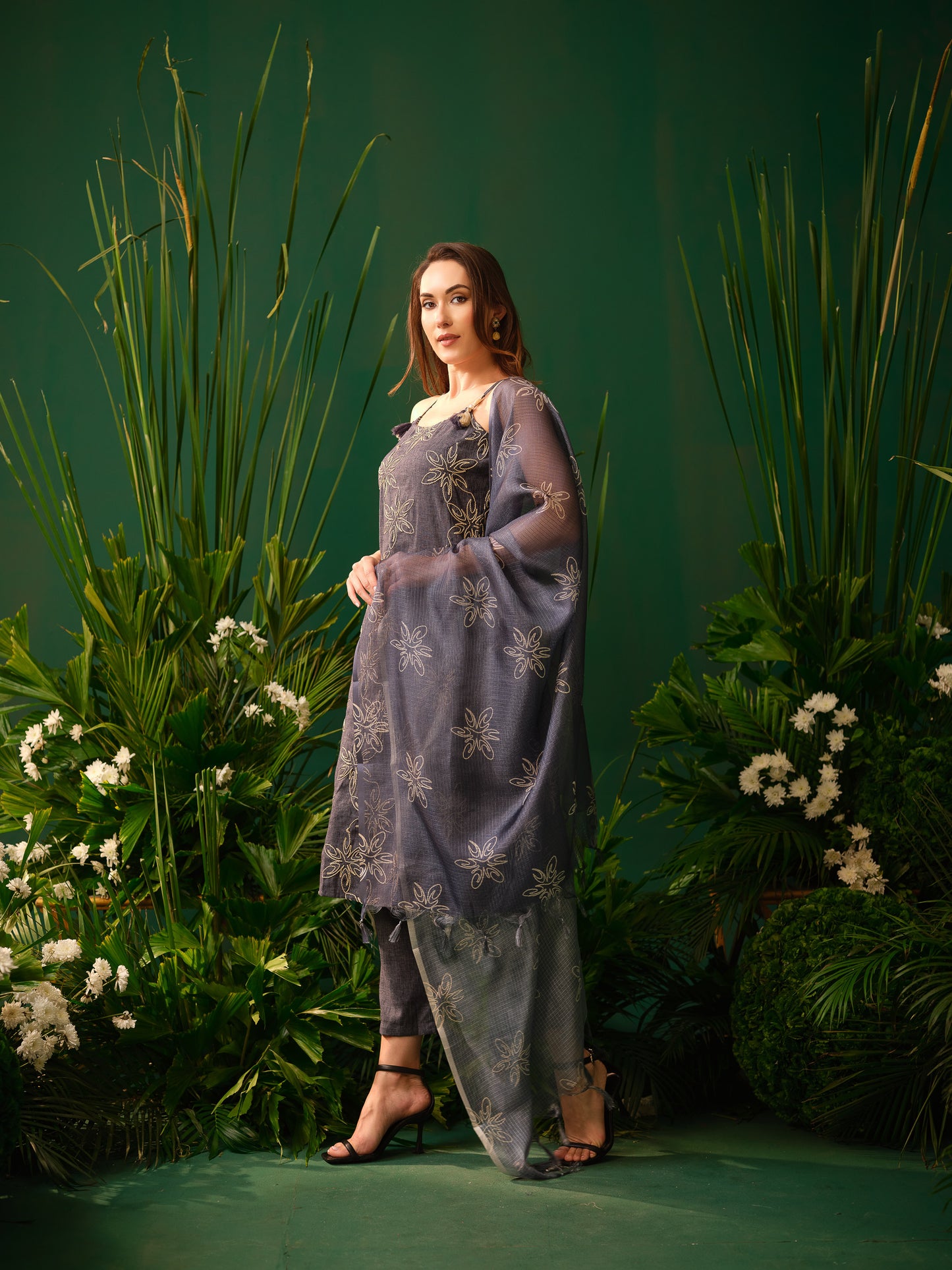 Indraya Kurta Set