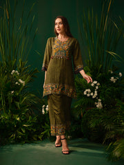 Vedanta Art Kurti Set