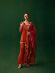 Orvaya Kurta Set