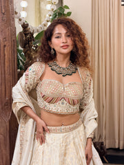 IVORY MUSE